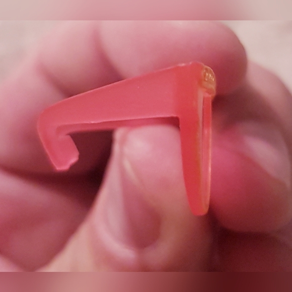 L.O.L Surprise Big Pet DJ K9 Wear and Share Orange and Gold Sunglasses Miniature - Picture 7 of 7